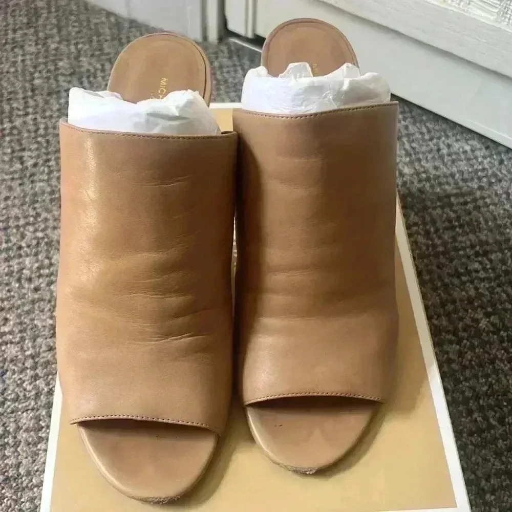 Michael Kors Collection Nude Mule Pumps sz 10 - Picture 2 of 10